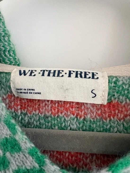 Free People We the Free Cherry Cola Swit Cuff Thermal with Hood - Picture 8 of 10